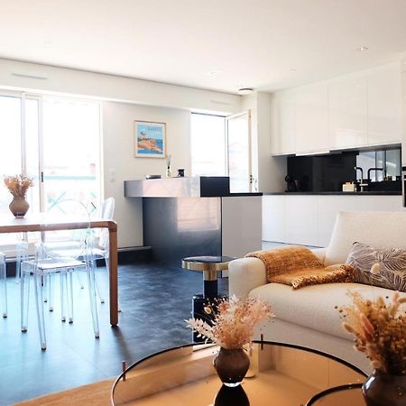 Magnifique Appartement, En Hyper Centre, Avec Terrasse Et Place De Parking Биарриц Экстерьер фото