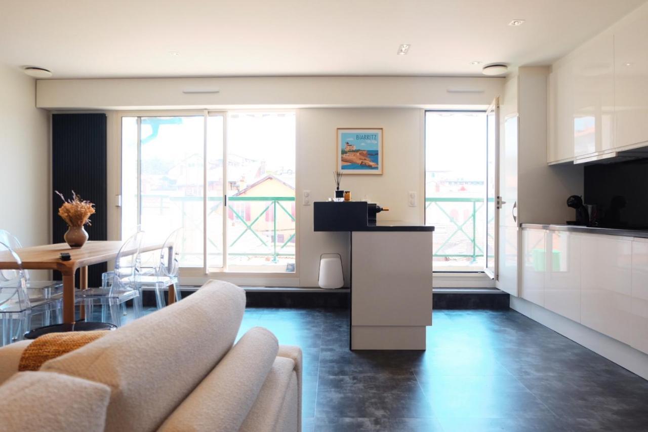 Magnifique Appartement, En Hyper Centre, Avec Terrasse Et Place De Parking Биарриц Экстерьер фото