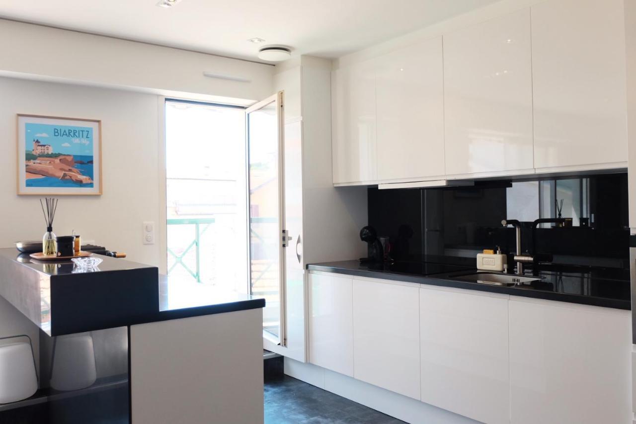 Magnifique Appartement, En Hyper Centre, Avec Terrasse Et Place De Parking Биарриц Экстерьер фото